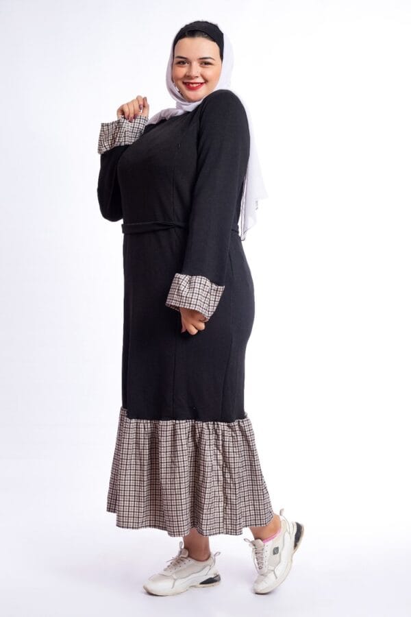 Nursing winter dress with velvet ruffles - Image 3