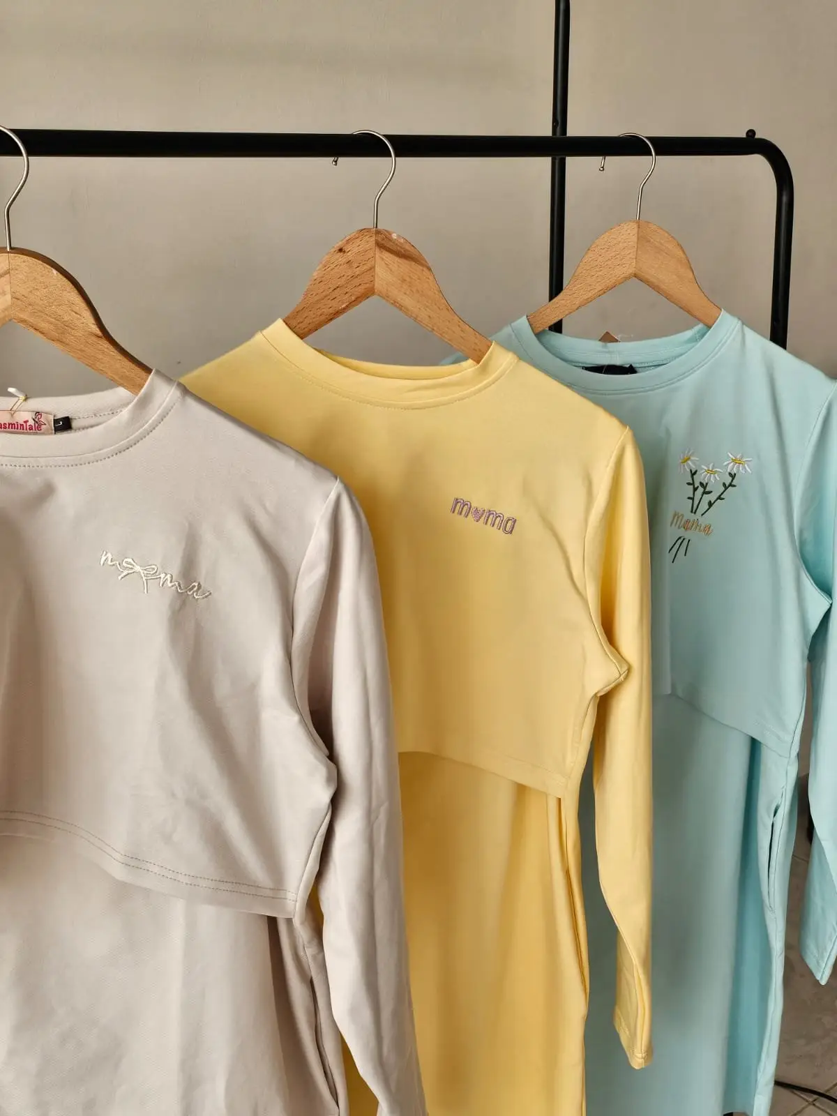 Proud mama long t-shirt | 100% Cotton Breastfeeding-Friendly - Image 3